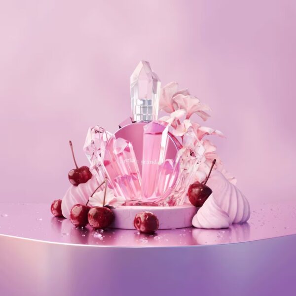 r.e.m by Ariana Grande Cherry Eclipse Eau de Parfum Travel Size 10ml - Imagen 2