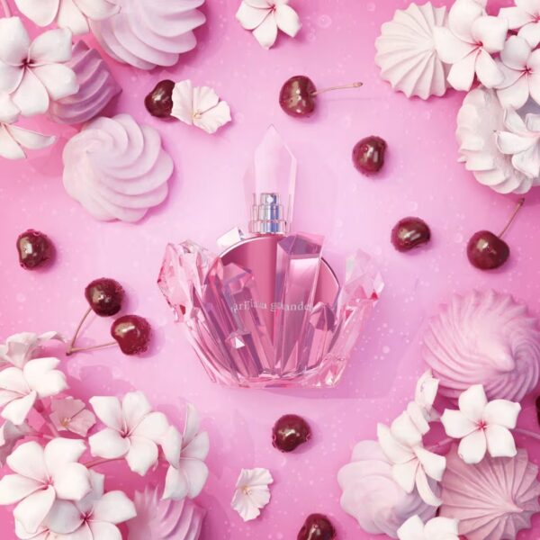 r.e.m by Ariana Grande Cherry Eclipse Eau de Parfum Travel Size 10ml - Imagen 3
